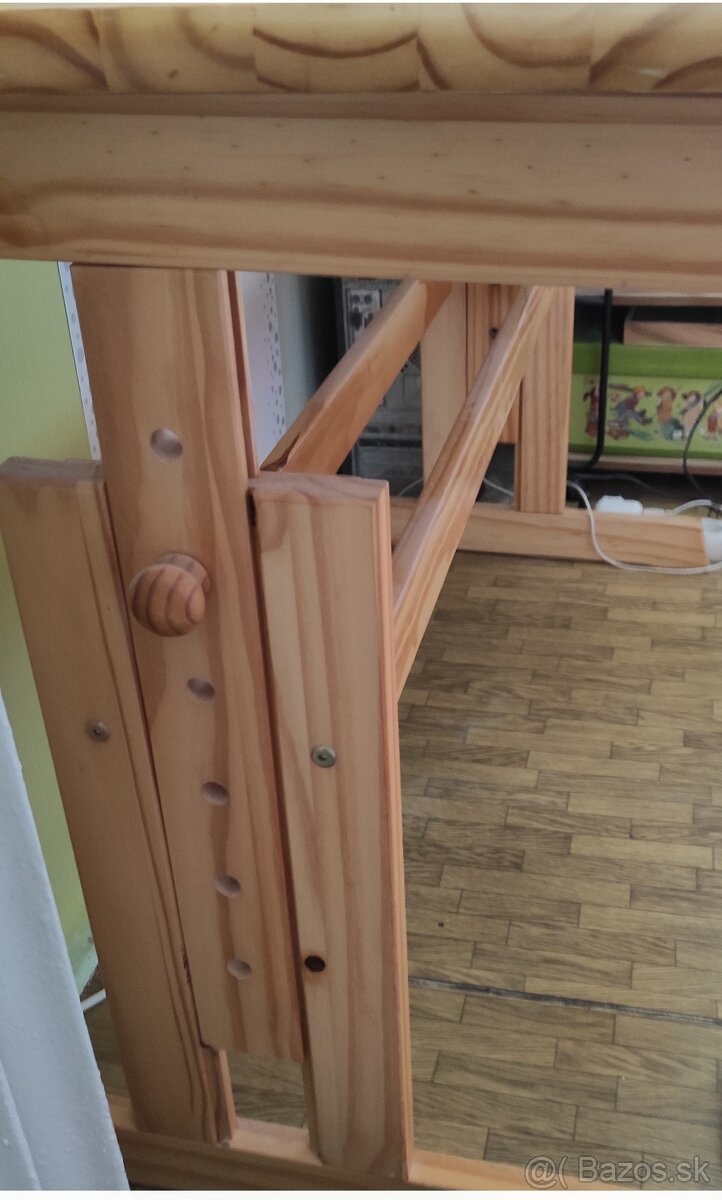 Stôl rastúci polohovateľný - 3