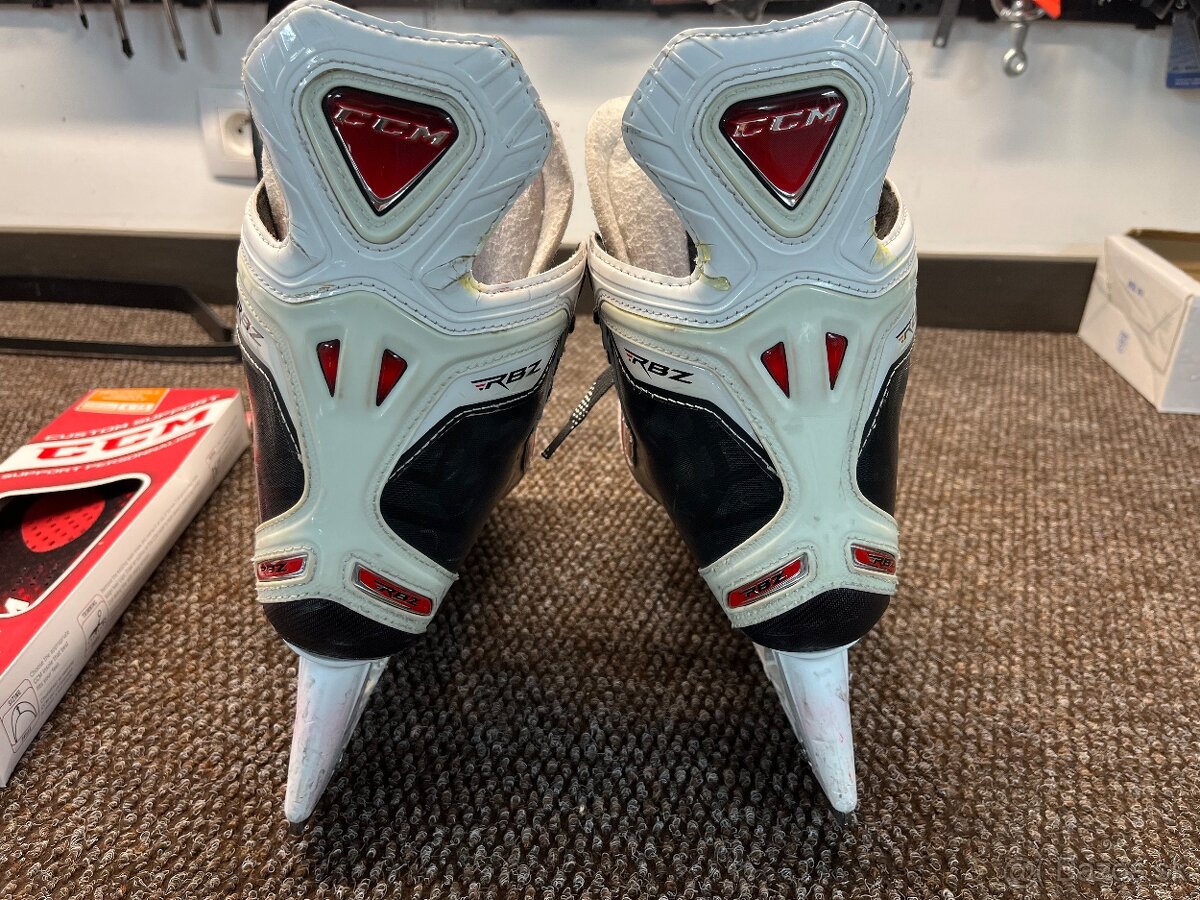 Profi korcule CCM RBZ - velkost 42 - 3