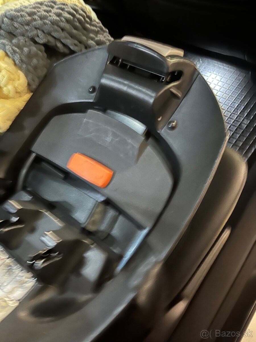 Autosedacka vajicko so zakladnou - 3