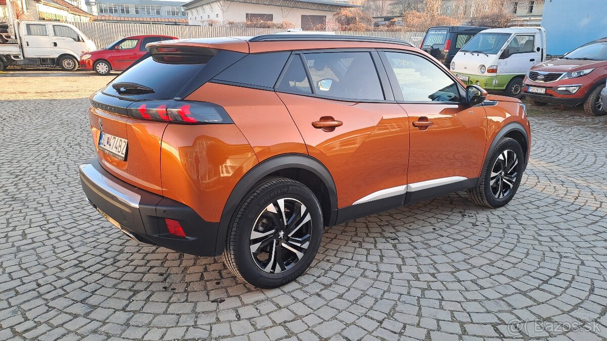 Peugeot 2008 1.2 PureTech 130 Allure - 3