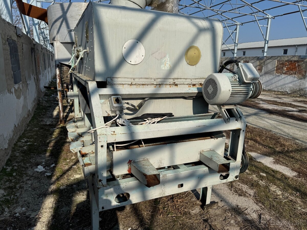 Predávam čističku obilia PETKUS gigant - 3