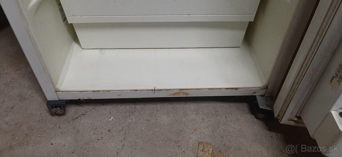 Predám chladničku Whirlpool - 3