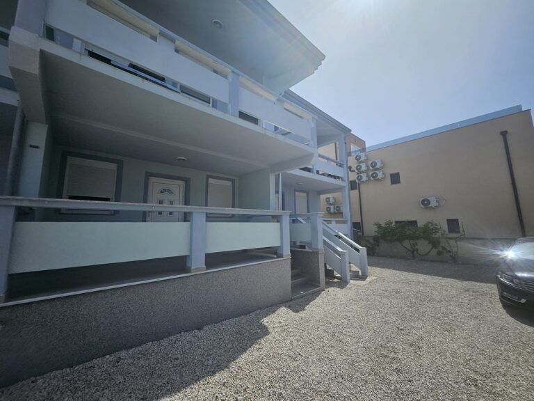 Chorvátsko, pekný 3 izbový Apartmán 120 metrov od mora. - 3