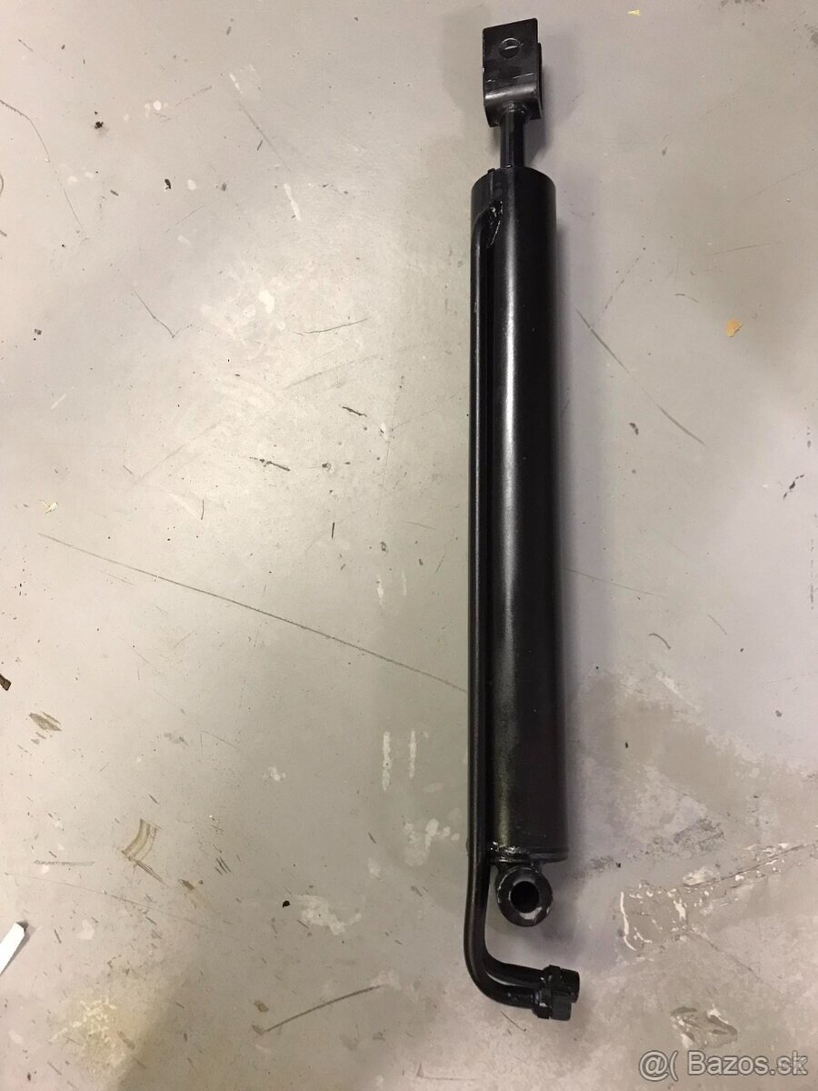 Hydraulické pístnice na štípač - 3