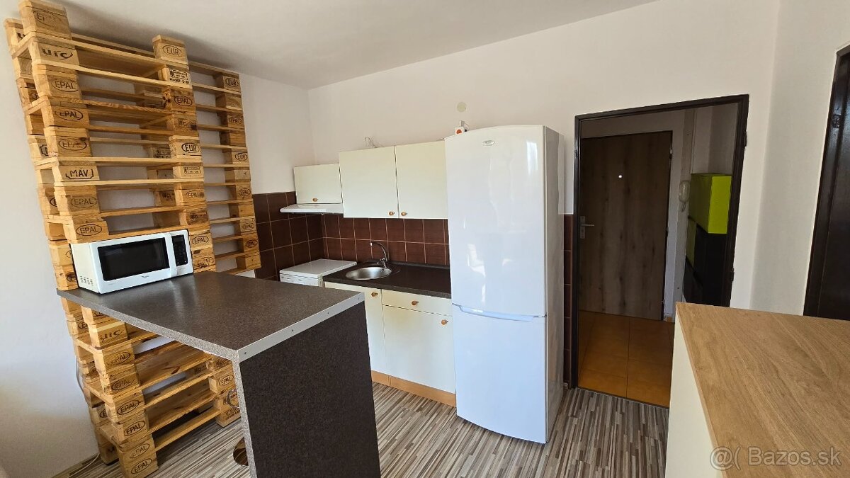 Prenájom 1-izbového bytu – Nitra, Chrenová (plne zariadený) - 3