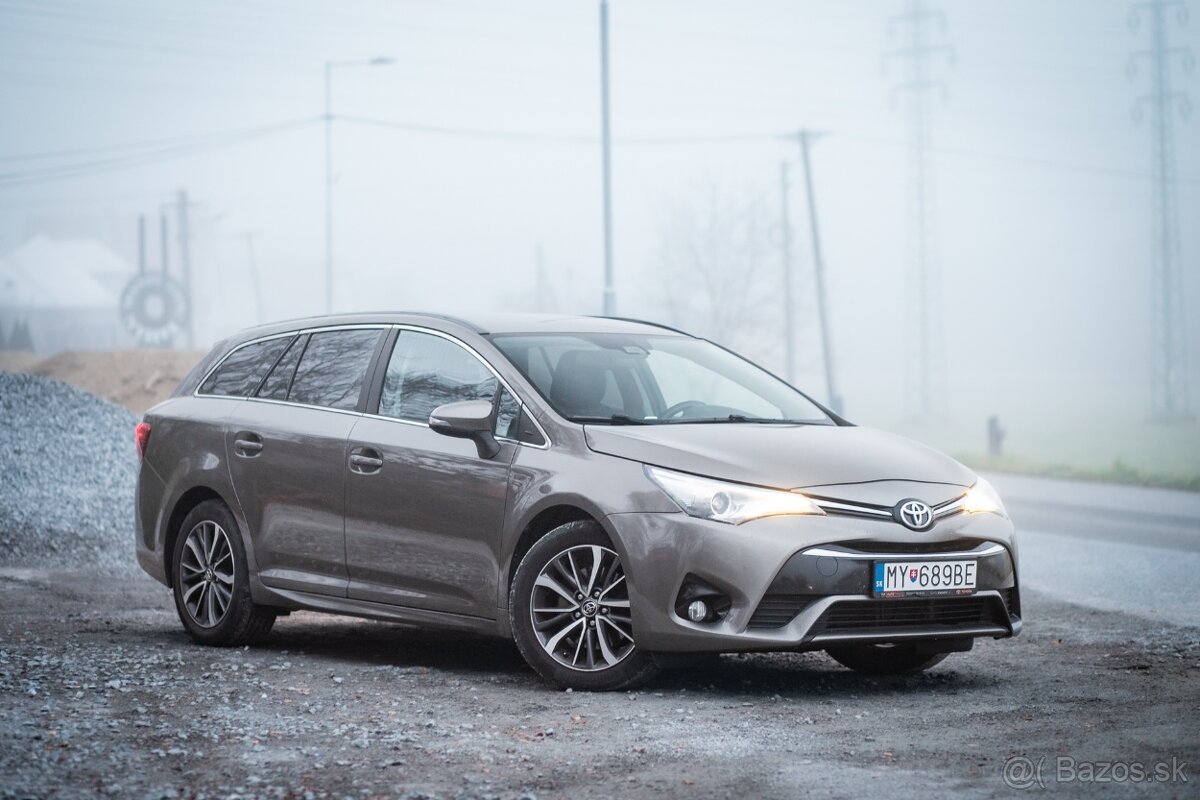 Toyota Avensis Combi 2.0 105kW - 3