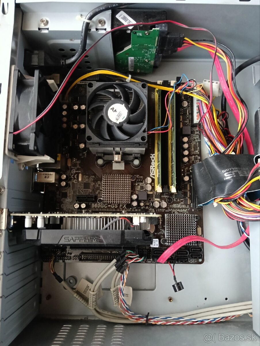 Predám starší stolný PC - 3