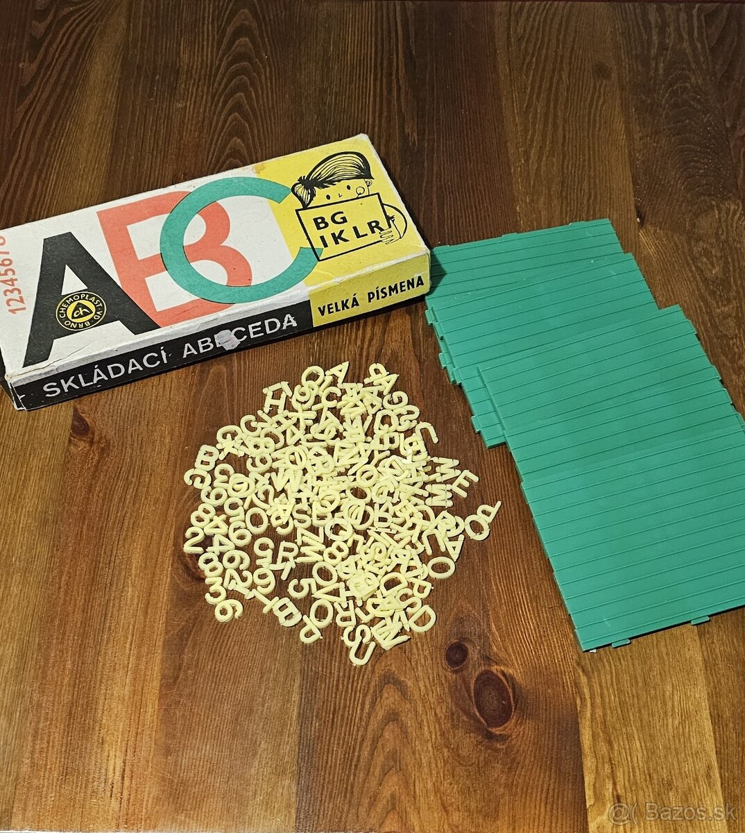 Retro Abeceda skladacia hra - 3