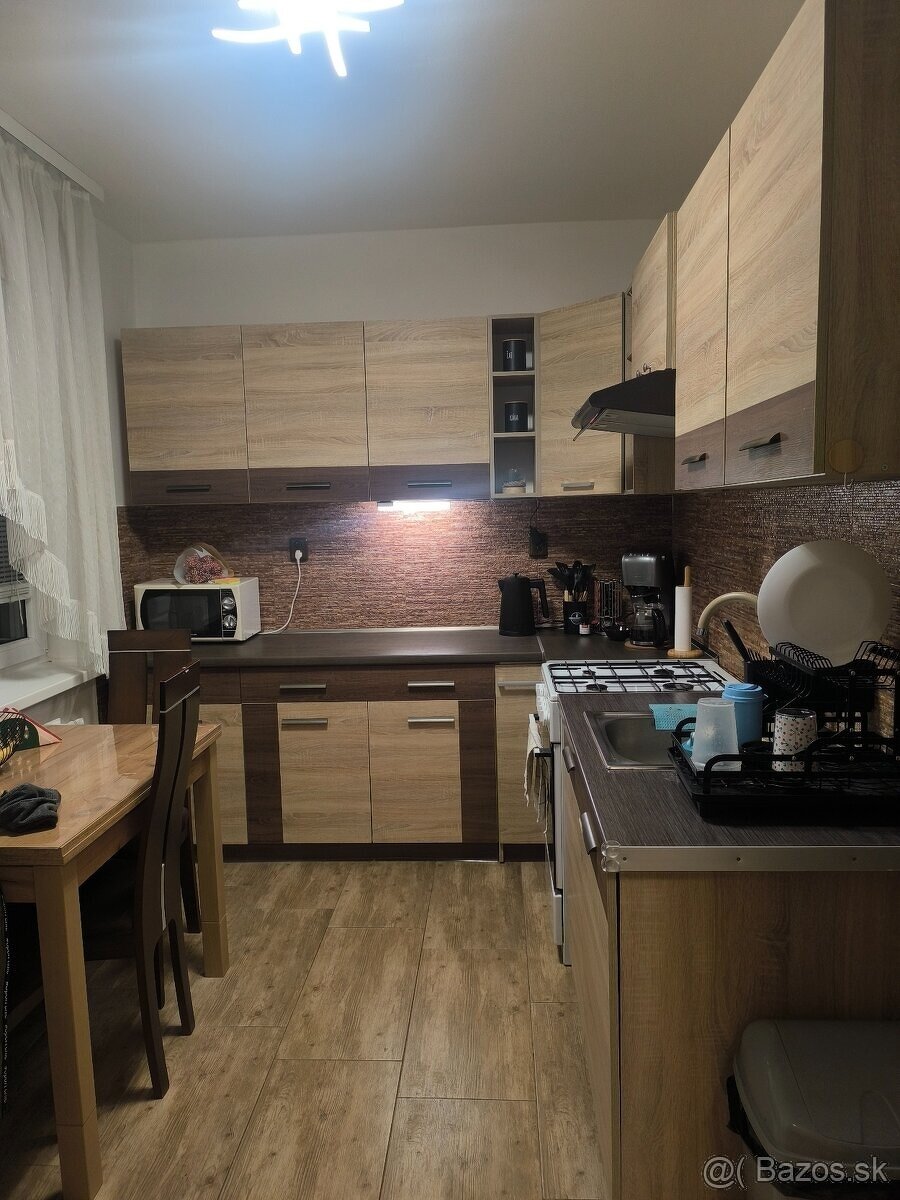 Na prenájom 2-izbový byt Mukacevska - 3