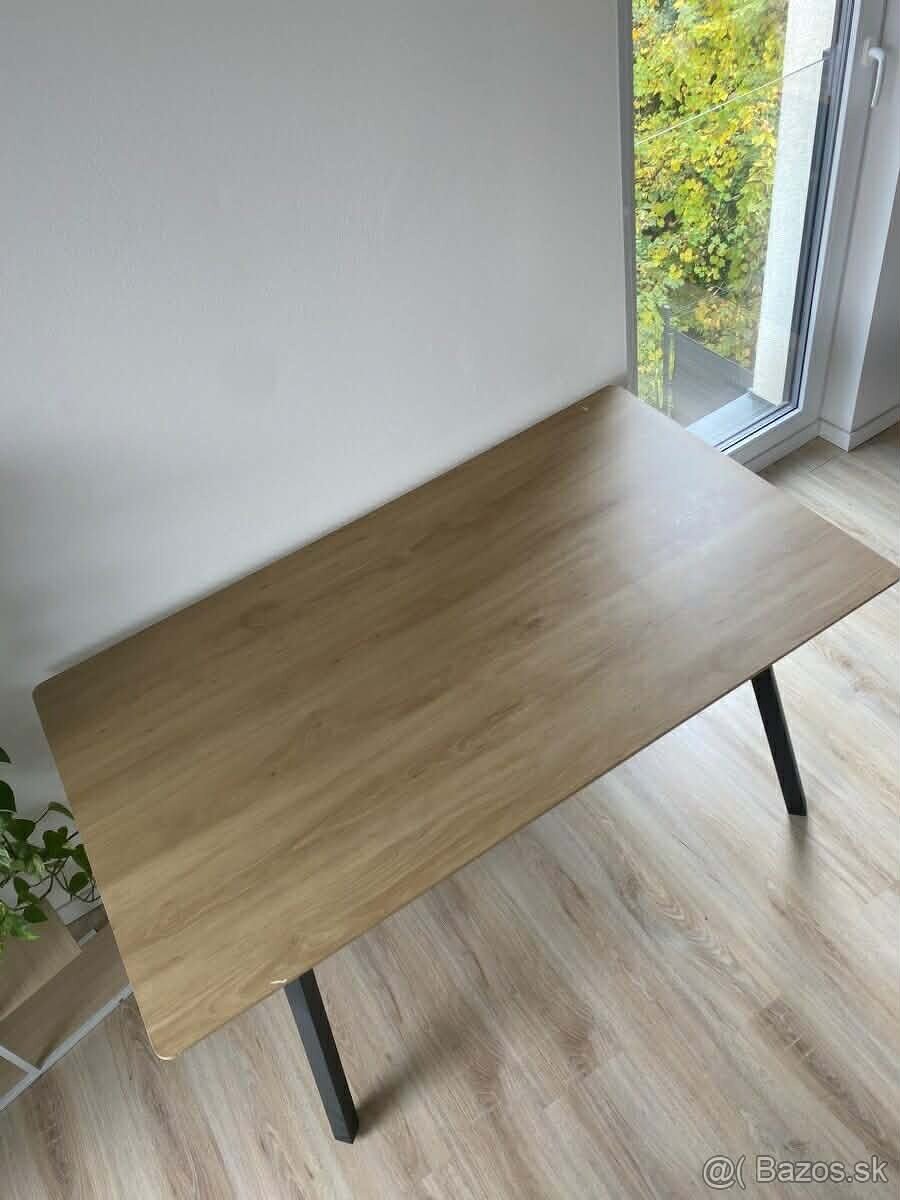 Jedálenský stôl - 3