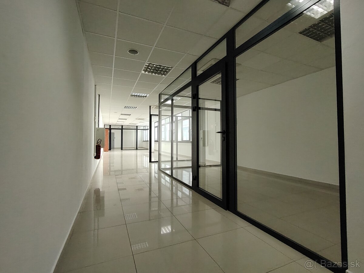 Prenájom kancelárie, Žilina - Vlčince, Cena: 1100€ - 3
