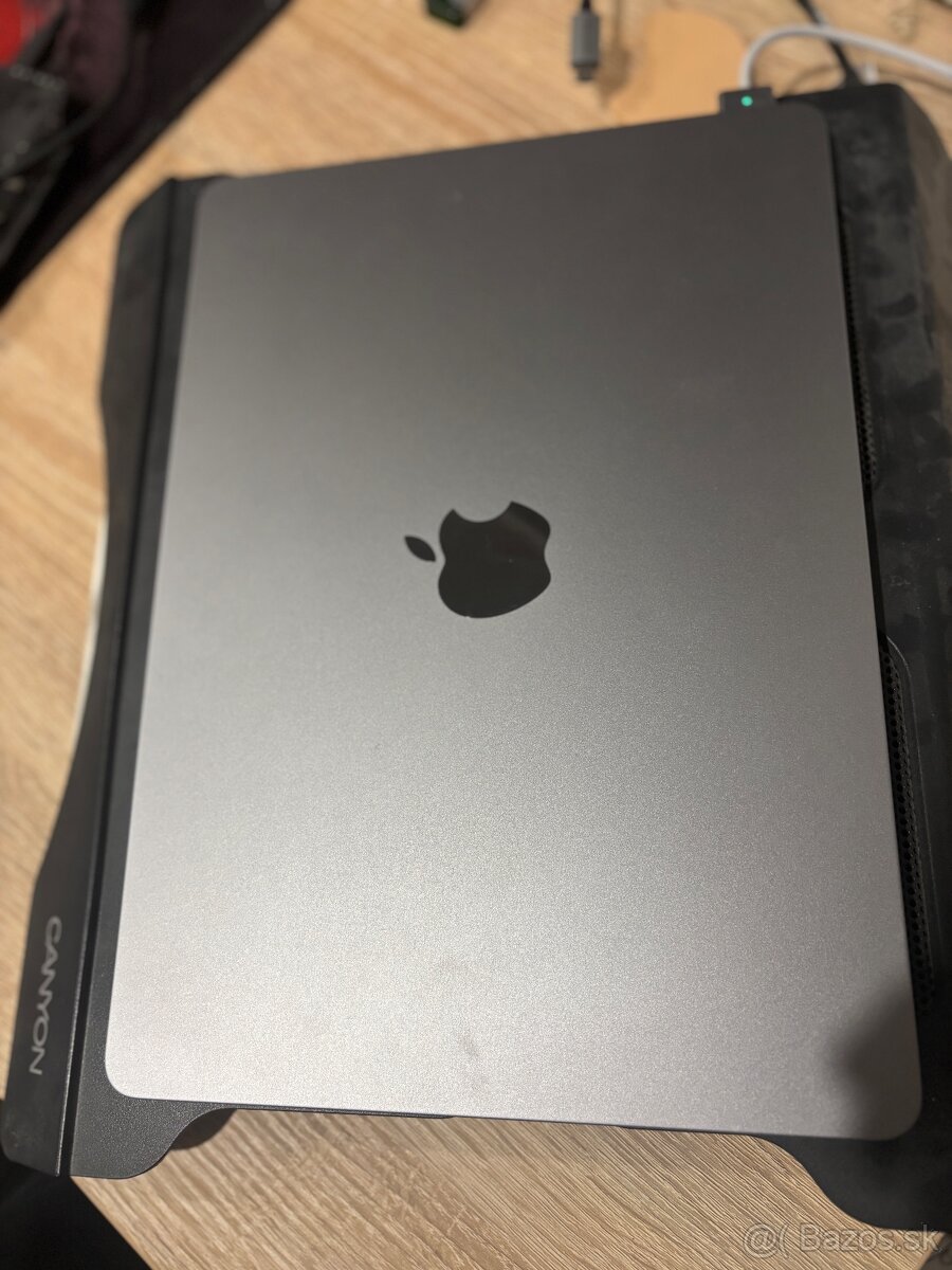 Mac book air 13” , M3 , 16 Gb , 512 GB , do 10/26 v záruke, - 3