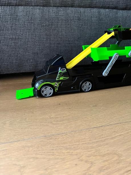 Teamsterz launcher, kamion s autickami - 3