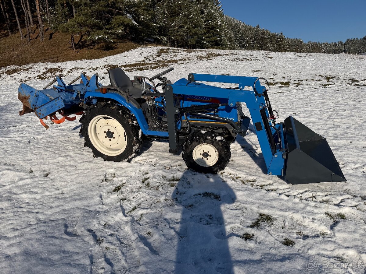 Iseki Sial 19 s Čelným Nakladacom 4x4 - 3