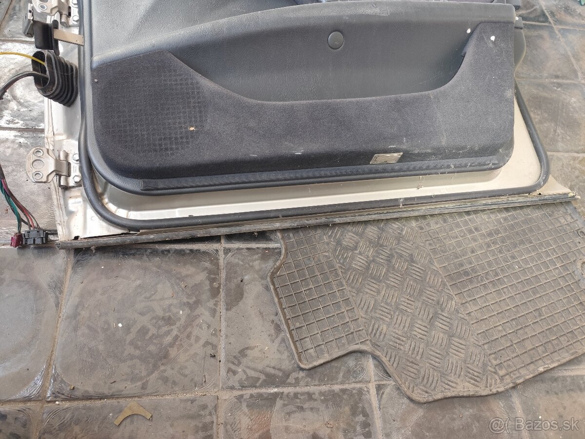 Dvere mercedes e w210 povodne super stav - 3