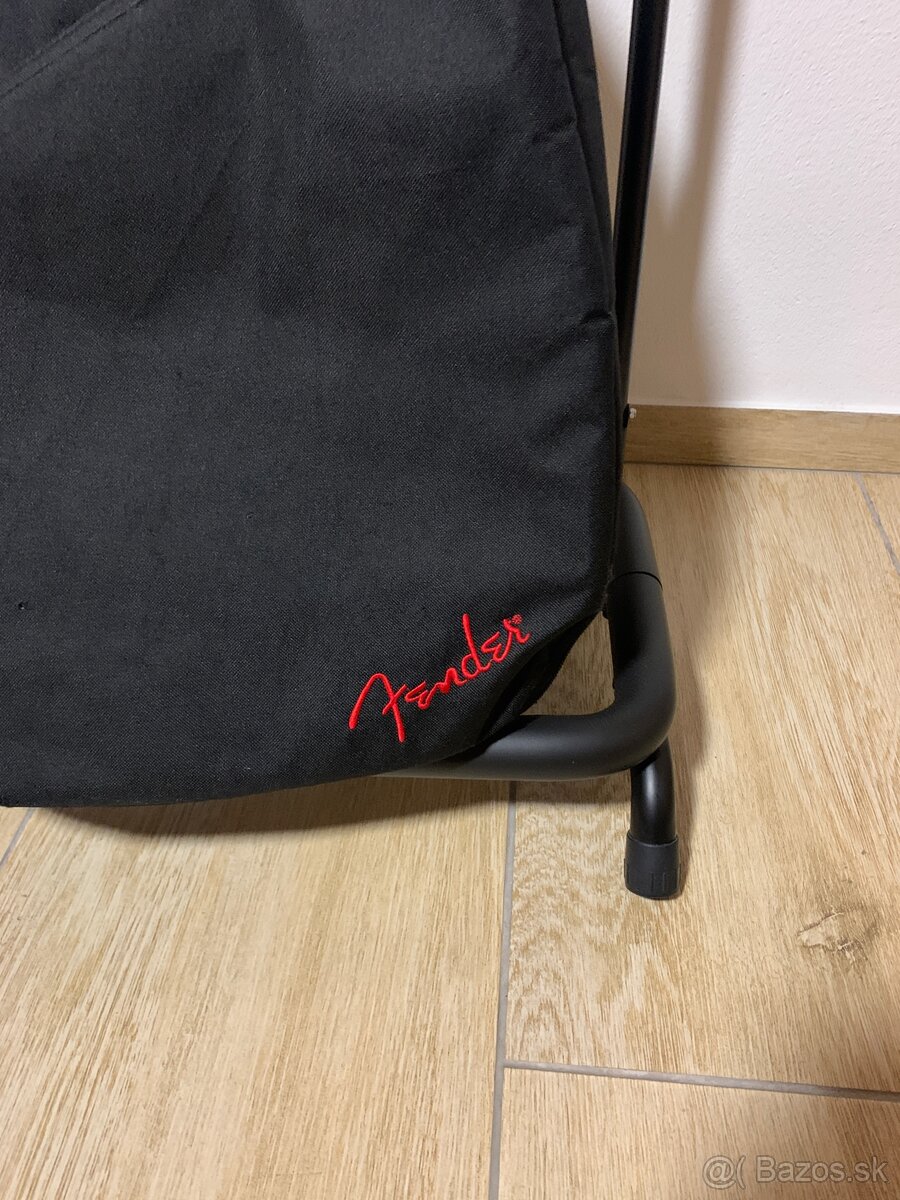 Predam puzdro Fender - 3