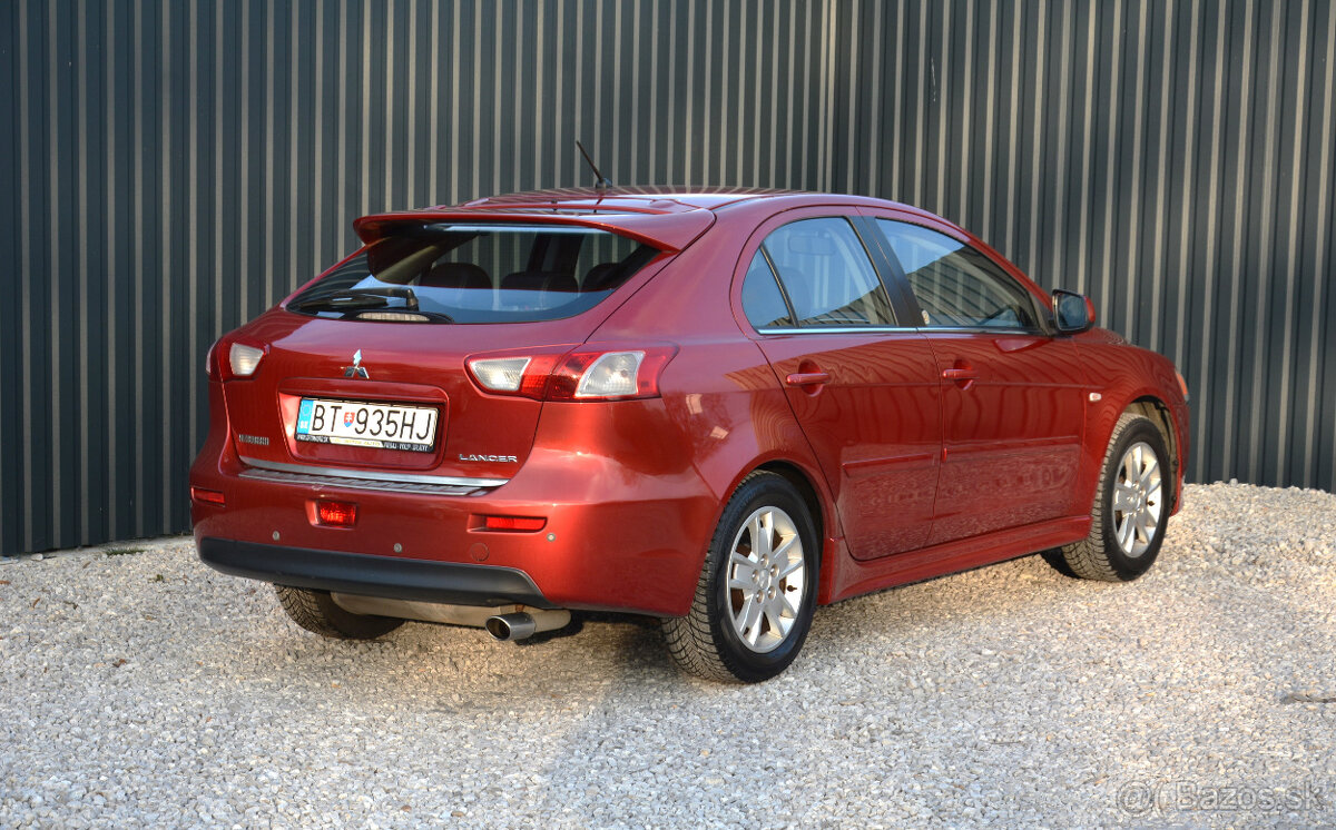 Mitsubishi Lancer 1.8 MIVEC, TOP výbava, Automat - 3