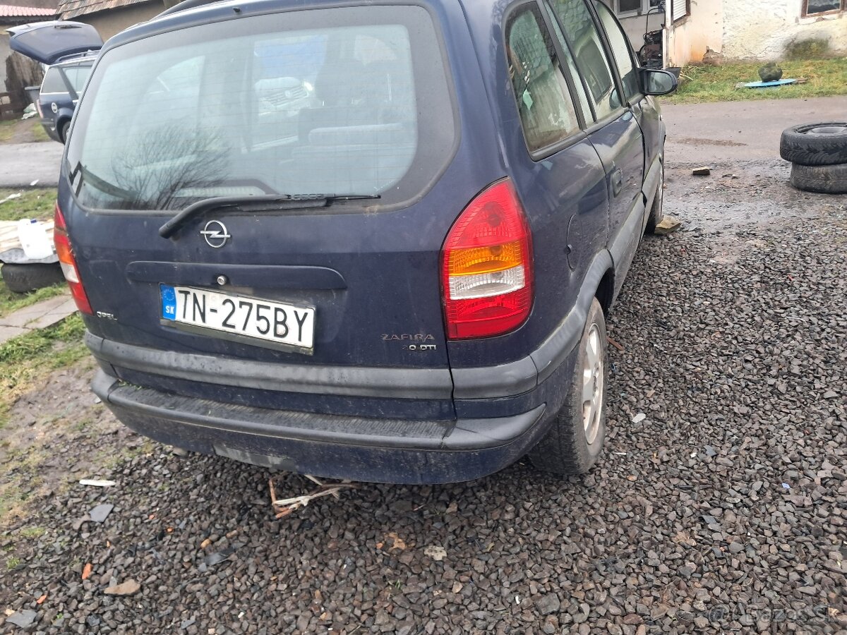 Predám opel zafira 2.0 74kw - 3