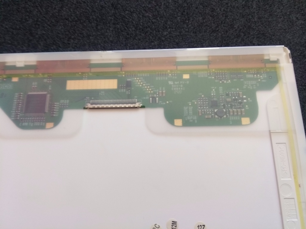 predám 17" displej , CCFL 30 pin , LP171WP4 - 3