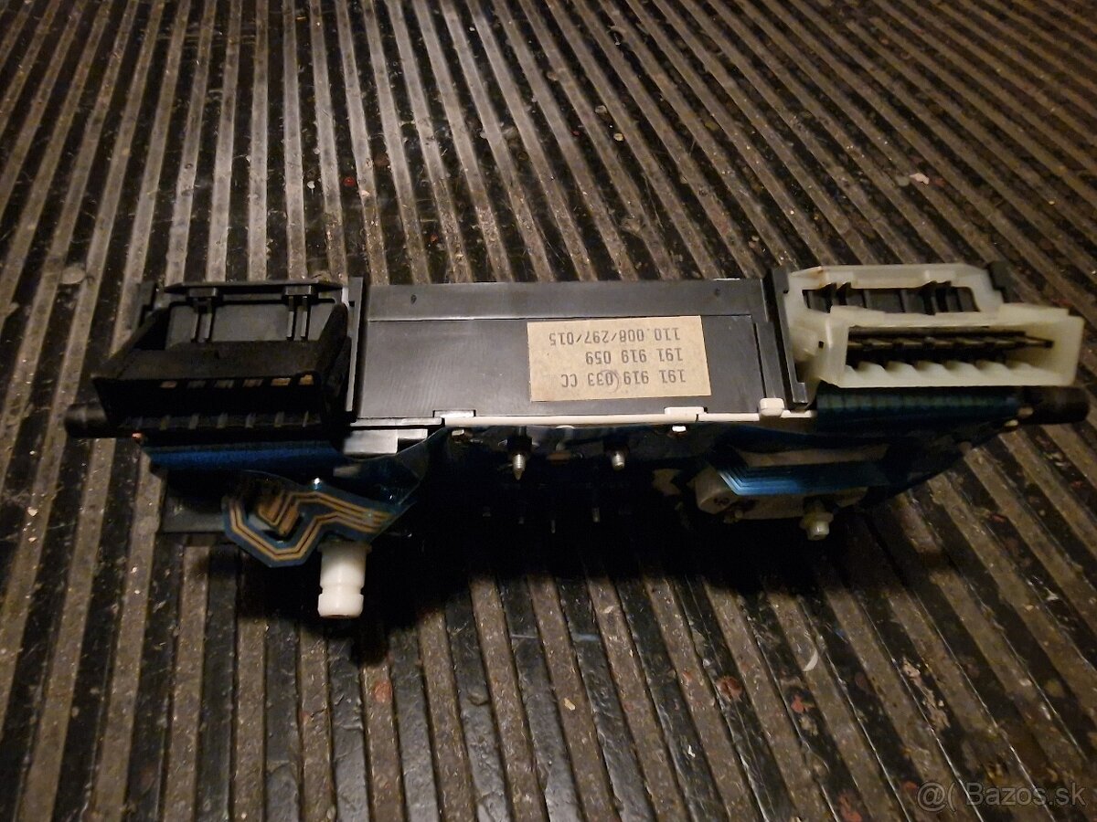 Prístrojová doska golf II - 3