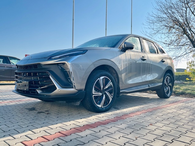 Nový Dongfeng Forthing T5 Evo HEV 1.5 A/T - 3