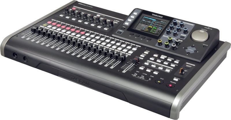Tascam DP-24SD Viacstopové kompaktné štúdio - 3