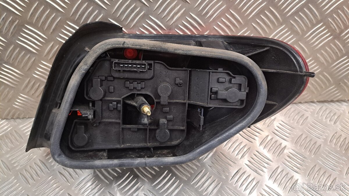 ZADNÉ SVETLO - CITROEN XSARA 1 - 3