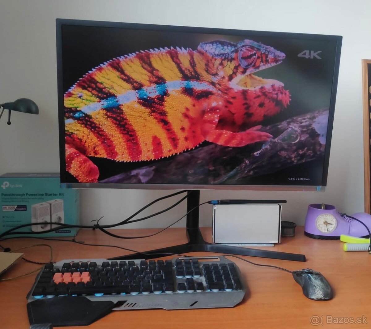 Samsung 32" 4K Monitor - 3