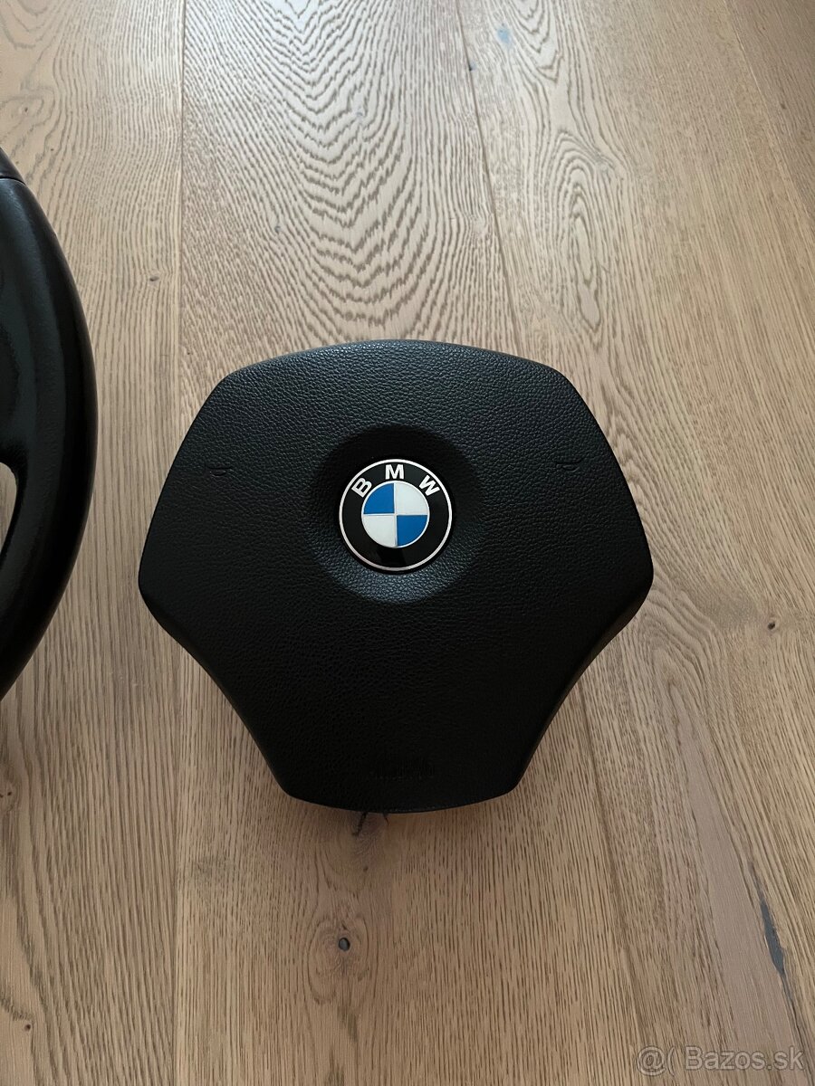 Originálny multifunkčný volant BMW E90/E91/E92/E93 - 3