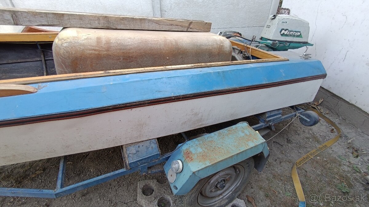 Motorový čln - 3