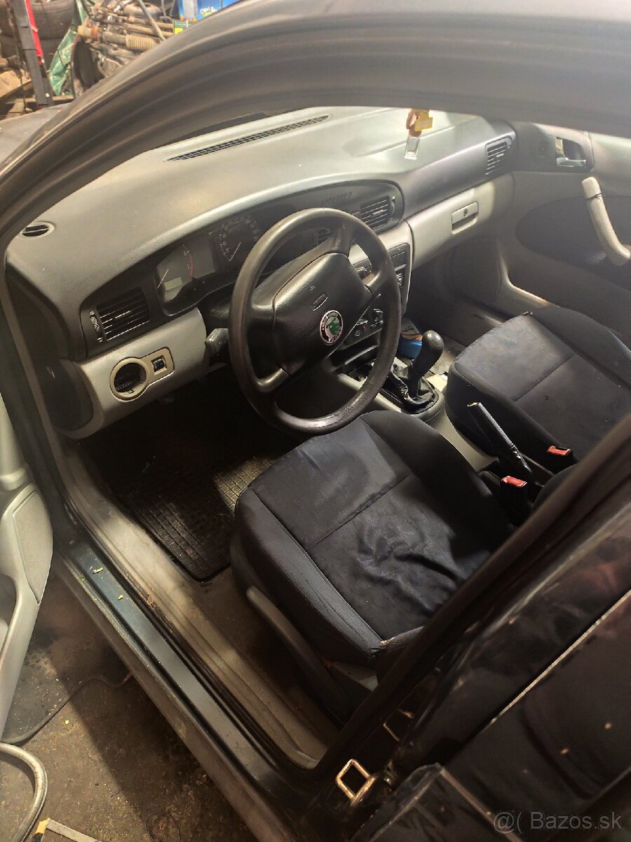 Octavia 1.6 benzín 74 kw - 3