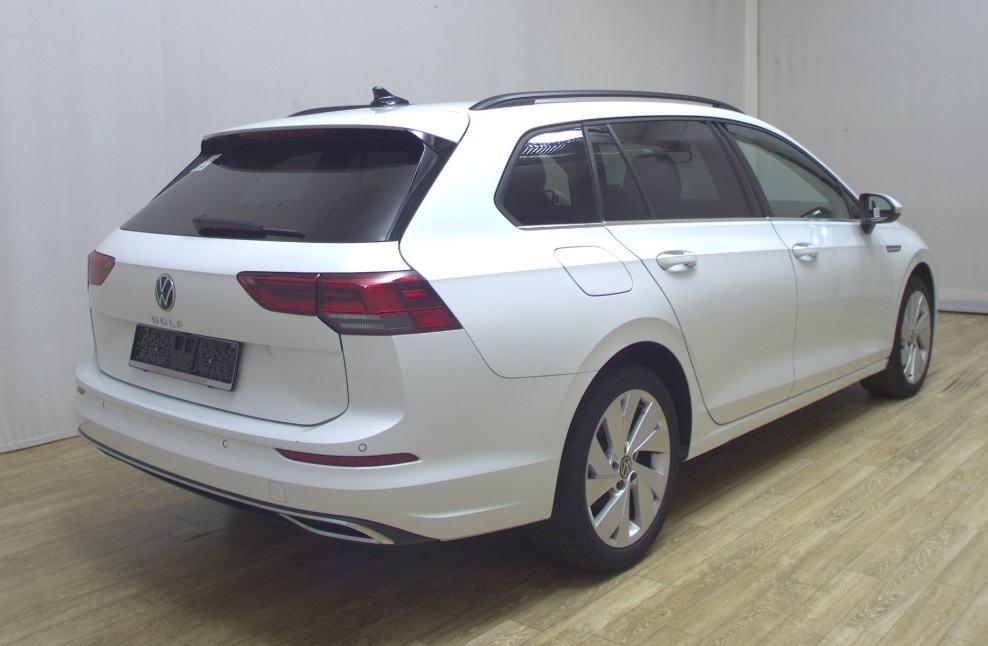 Volkswagen Golf 8 Variant Style 2.0TDI 110kW 2022 DSG LED - 3