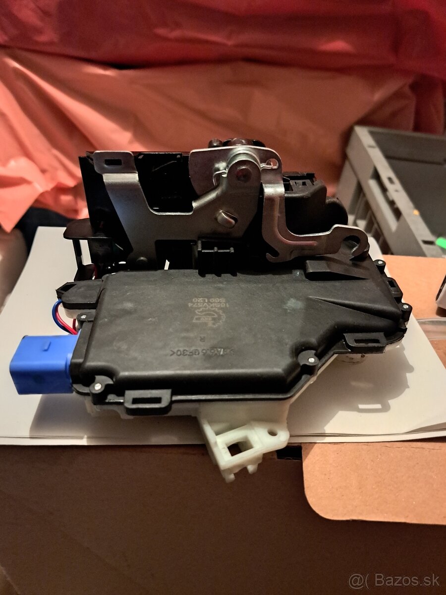 Zámok práve zadné dvere - 3