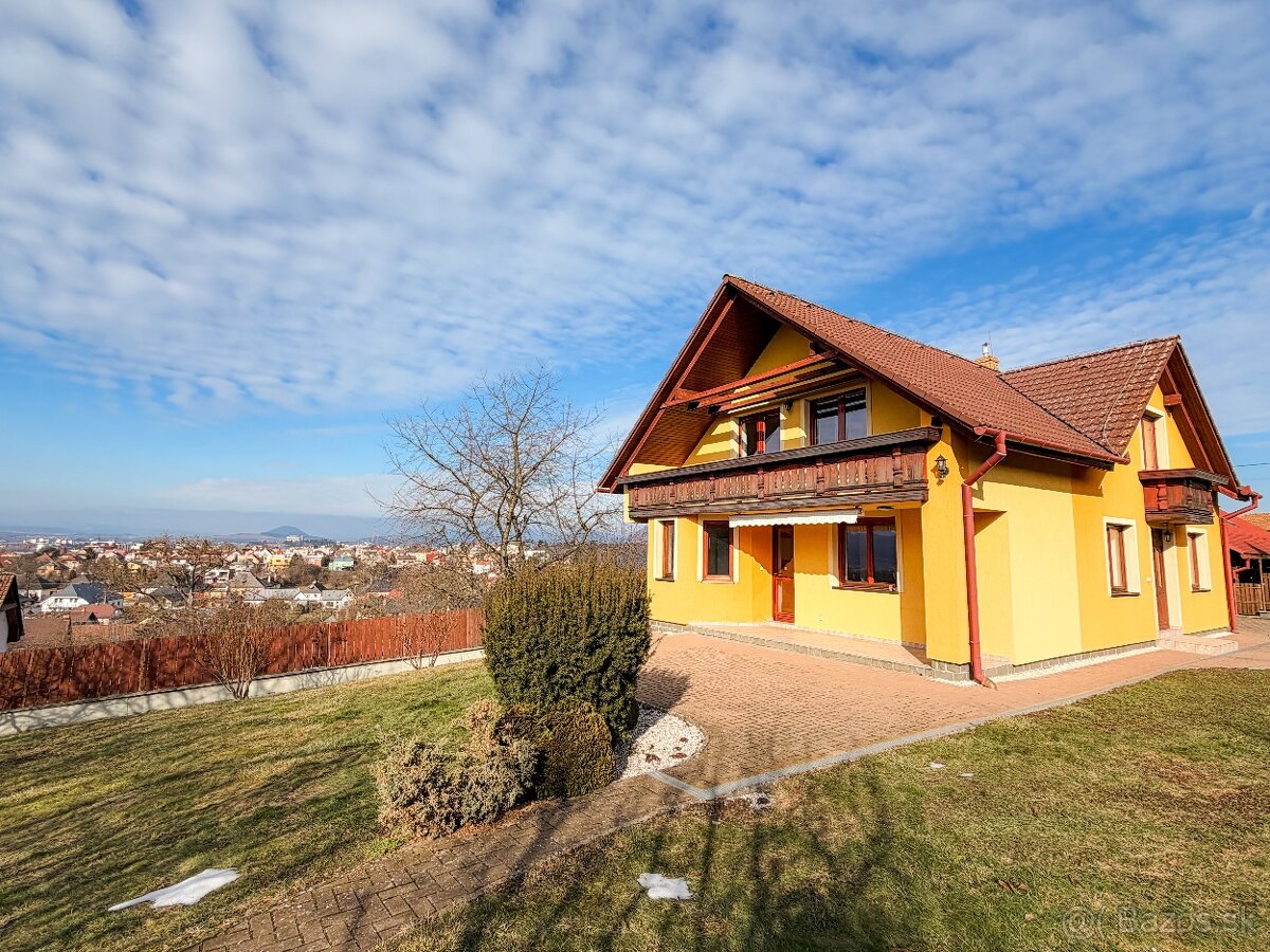 Priestranný dom s veľkorysým pozemkom - 3