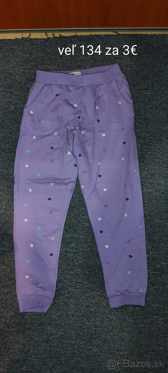 Nové tepláky veľ.134 - 3