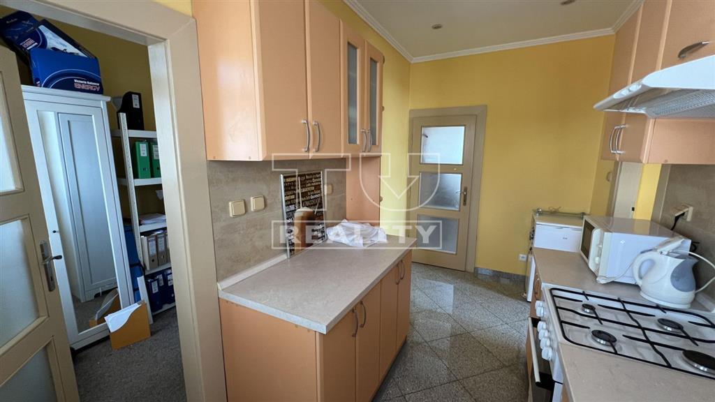 Budova v centre na prenájom, Martin - 3