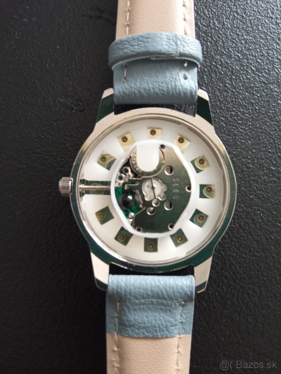 Úplne nové hodinky - 3