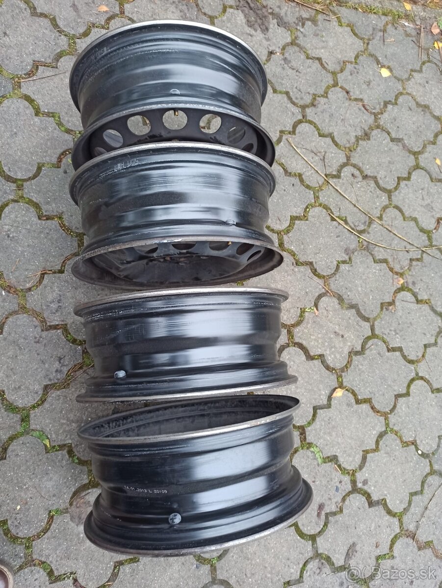 Ocelove disky 16 z Wolksvagen Golf 4 ks - 3