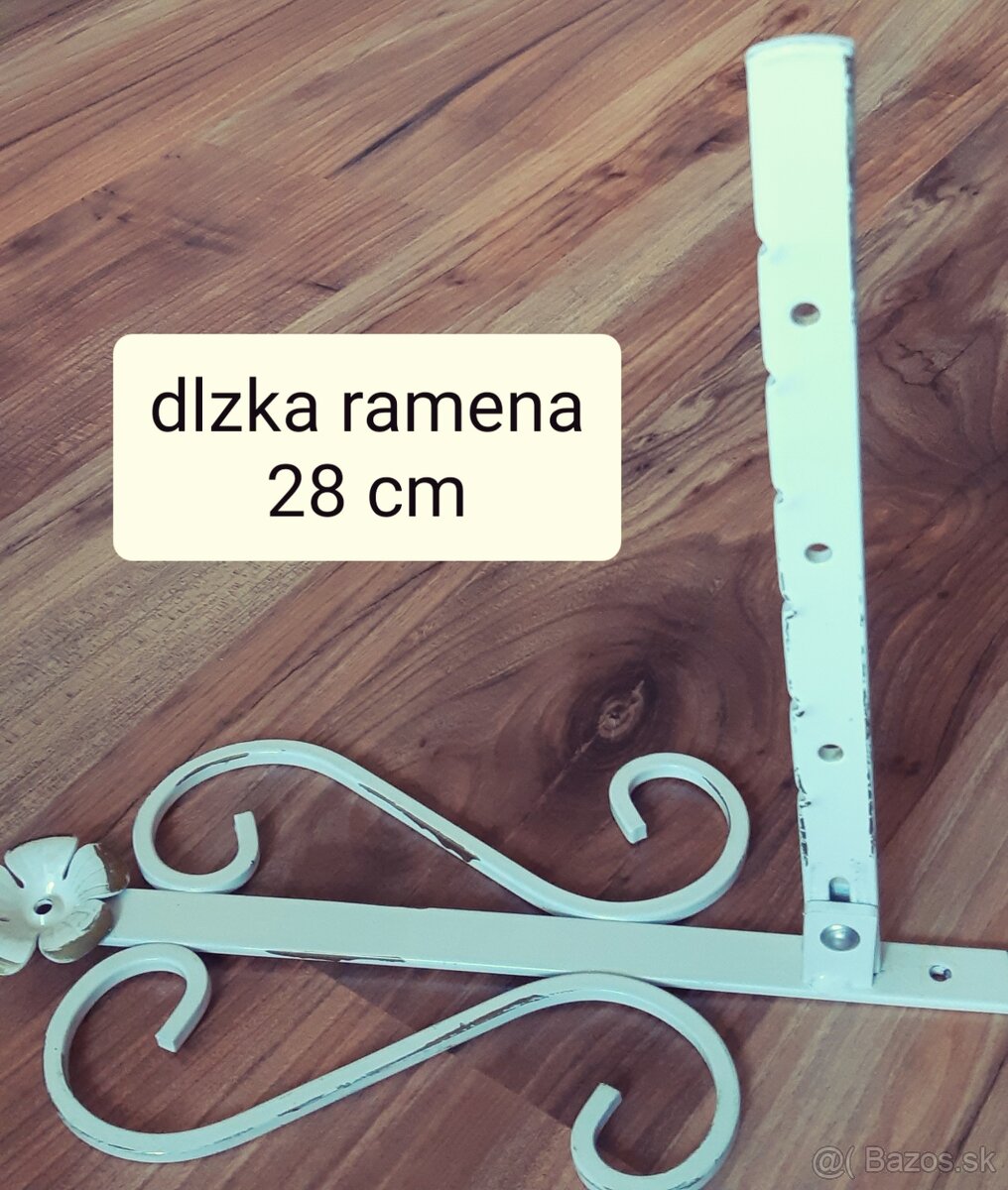 Vintage kovovy vesiak na stenu - 3