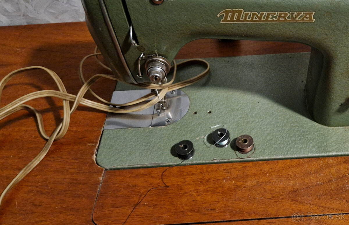 Šijací stroj Minerva 124 - 3