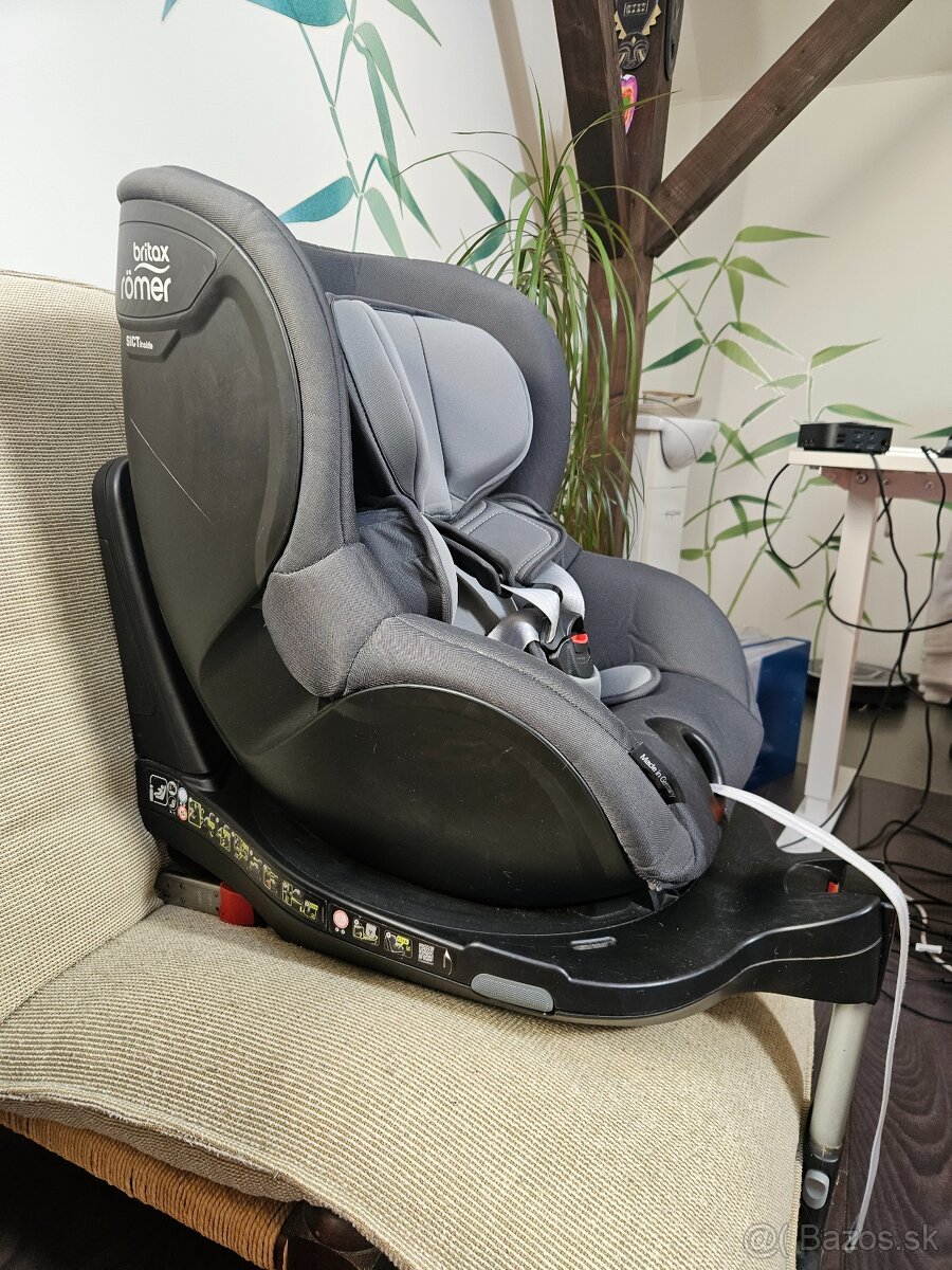 BRITAX Romer Dualfix i-Size, 40-105cm - 3