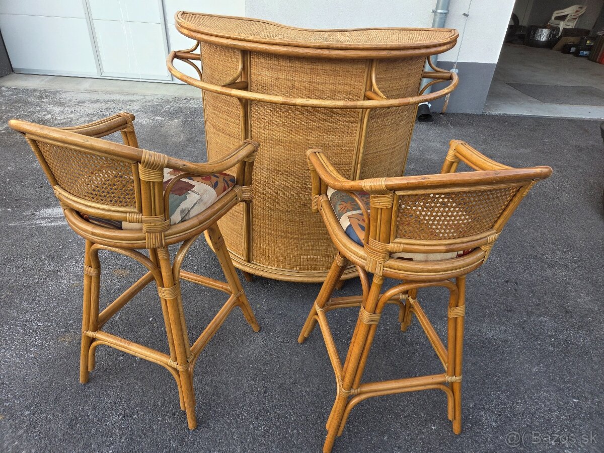 stôl + 2 barové stoličky + 4 stoličky - 3