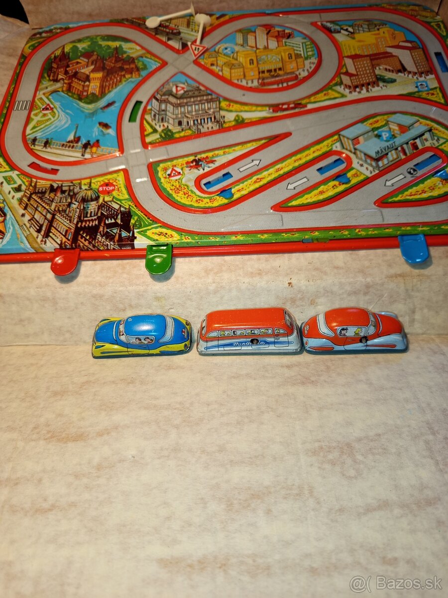 Plechová autodráha - 3