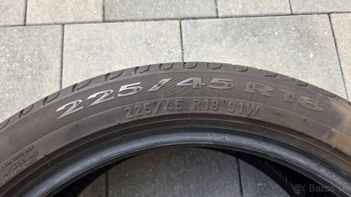 Pirelli Cinturato P7 225/45 R18 - 3