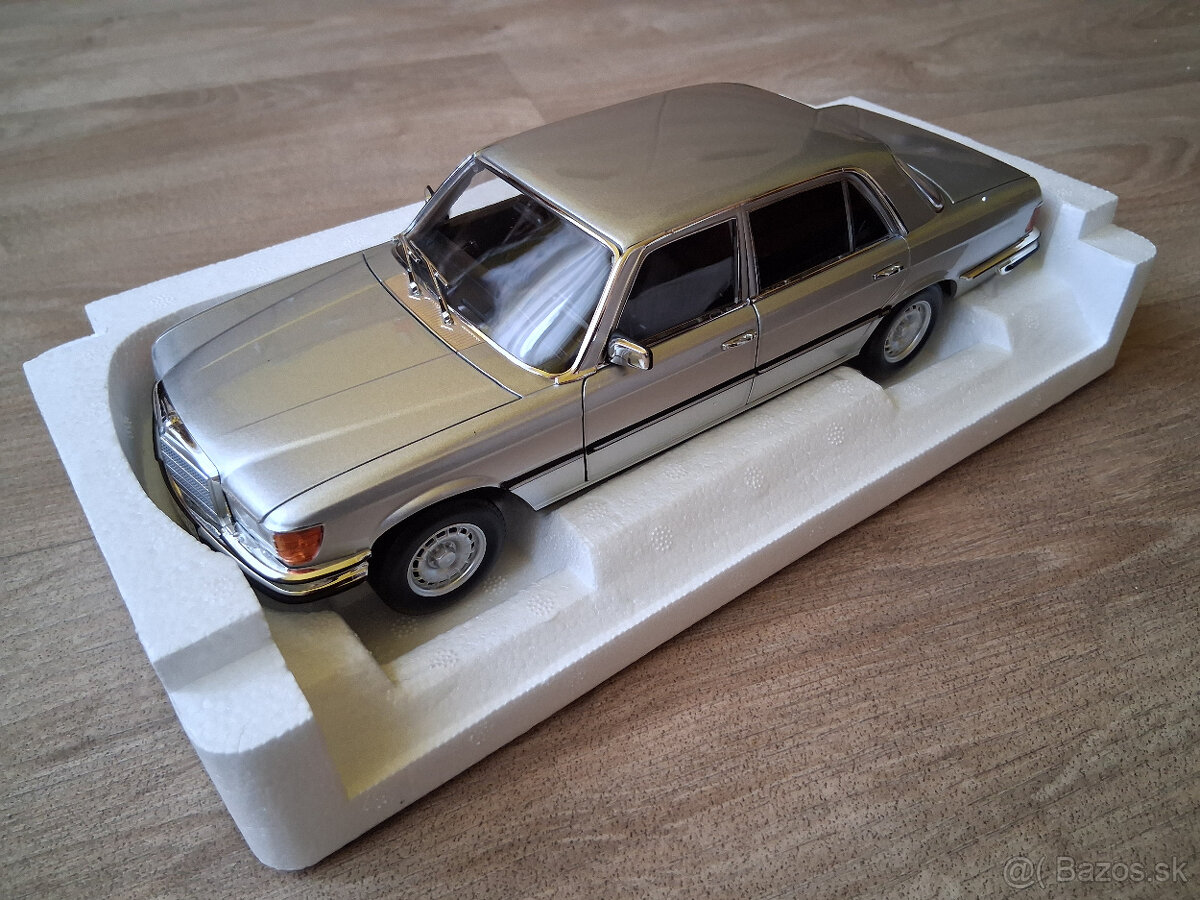 Mercedes-Benz 1:18 - 3