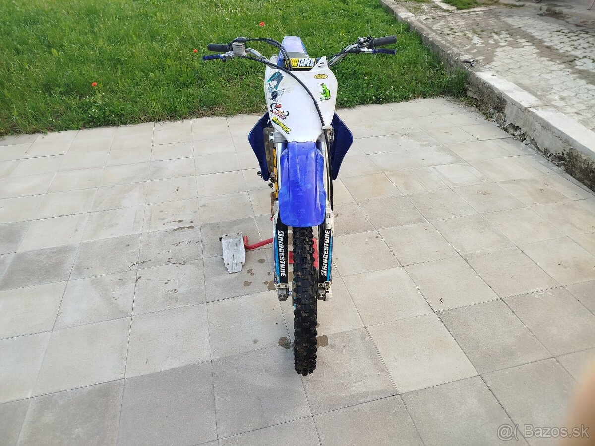 Yamaha YZF 250 Rok výroby 2003