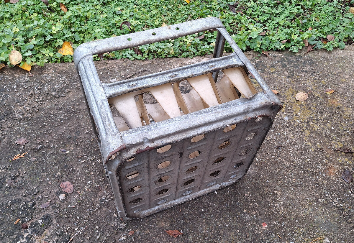 Starožitná prepravka na nápoje. - 3