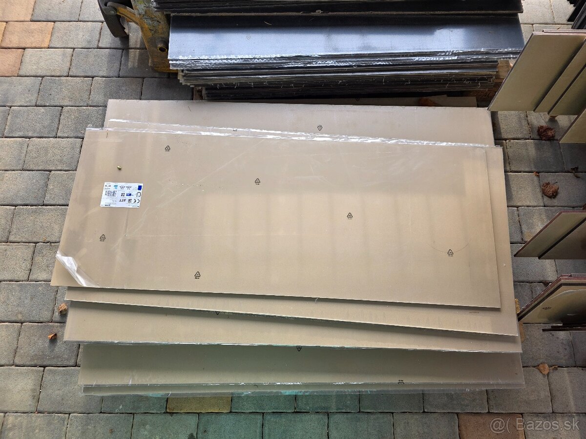 HPL FASADNY OBKLAD, capuccino hrubka 8mm, antracit hrubka 6m - 3