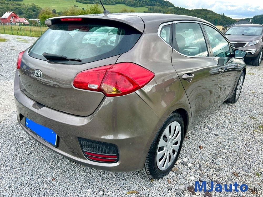 KIA Ceed 1.4i 7690 € Možná výmena/leasing/úver - 3