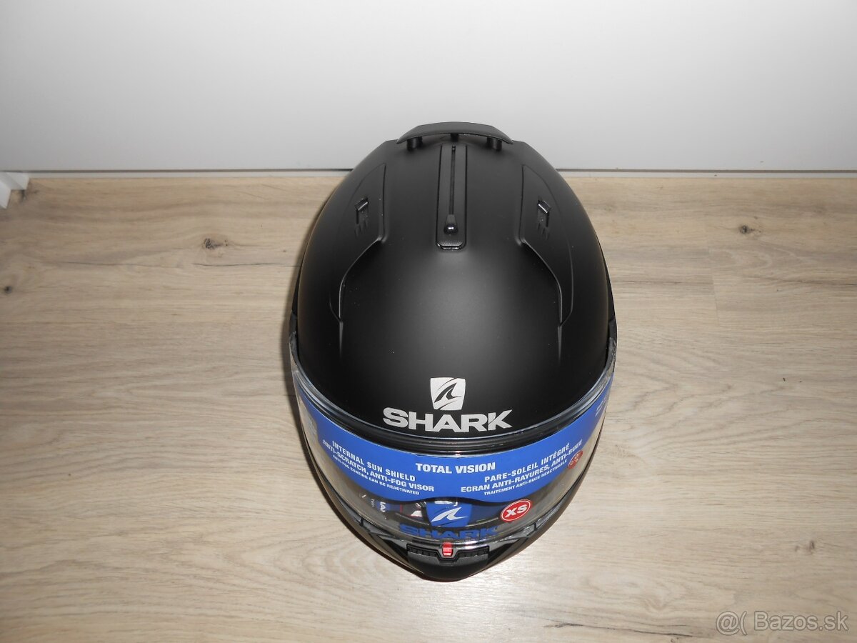 Predam krasnu novu moto prilbu znacky SHARK EVO GT BLANK MAT - 3